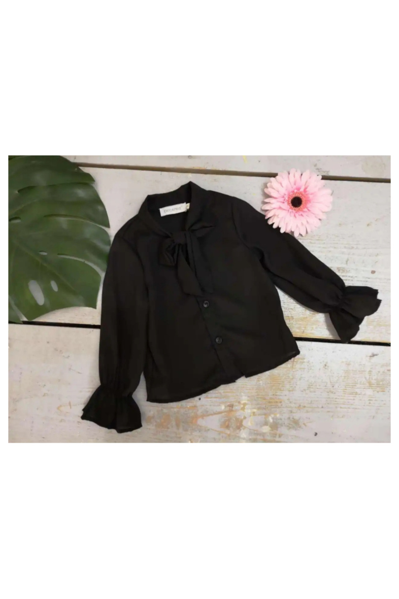 Wholesaler Chicaprie - A refined, flowing and lightweight, classic plain tunic shirt for girls