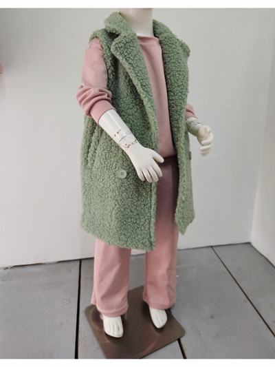 Grossista Chicaprie - Gilet Senza Maniche Stile Piumino con Bottoni per Ragazze Grossista Chicaprie - Gilet Senza Maniche Stile Piumino con Bottoni per Ragazze