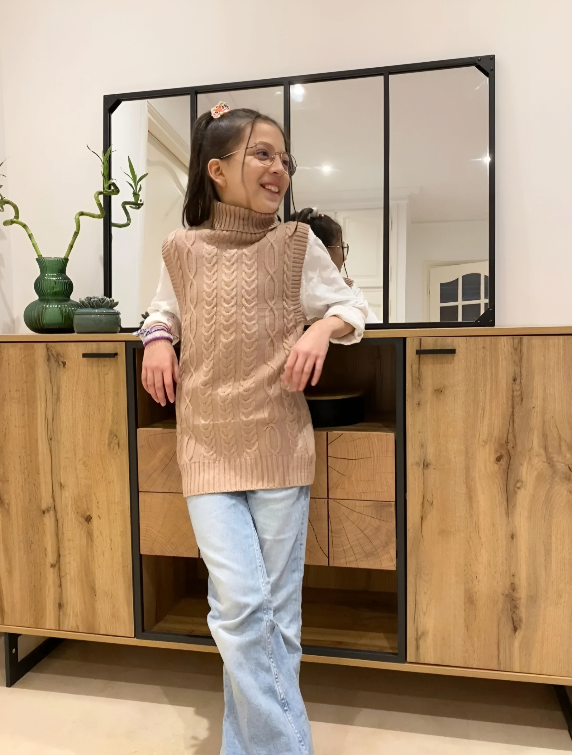 Grossiste Chicaprie - Pull Col Haut Roulé Sans Manches Uni Maille Style Torsadé Fille
