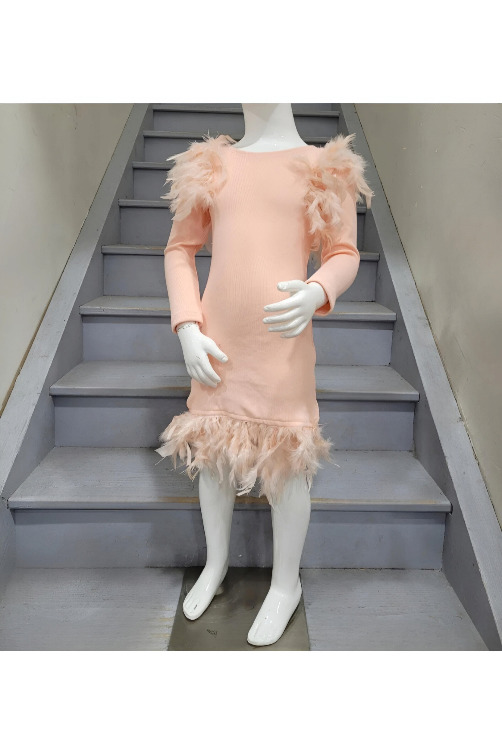 Wholesaler Chicaprie - Girls' Plain Dress With Imitation Feather On The Shoulders And Bottom