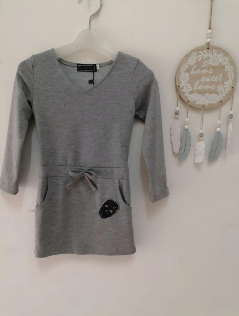 Grossiste Chicaprie - Robe courte Uni Manches Longues Noeud Avec Motif Tête De Mort Fille