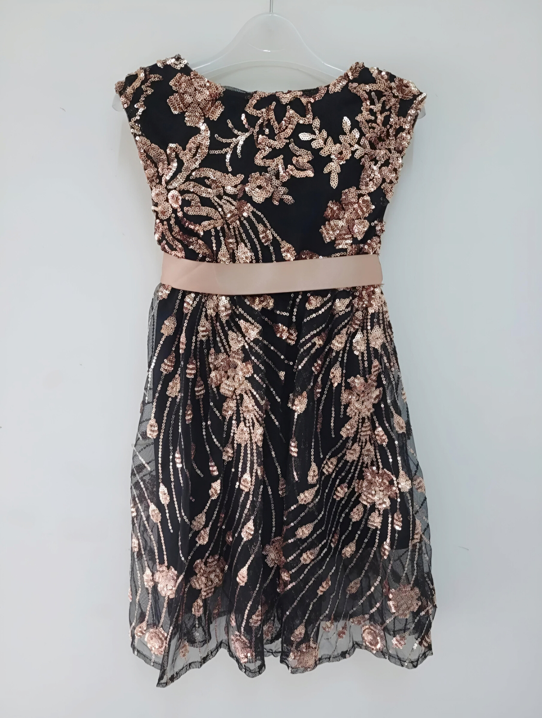 Wholesaler Chicaprie - Girl's Plain Sheer And Shiny Sequins Party Dress With Ribbon