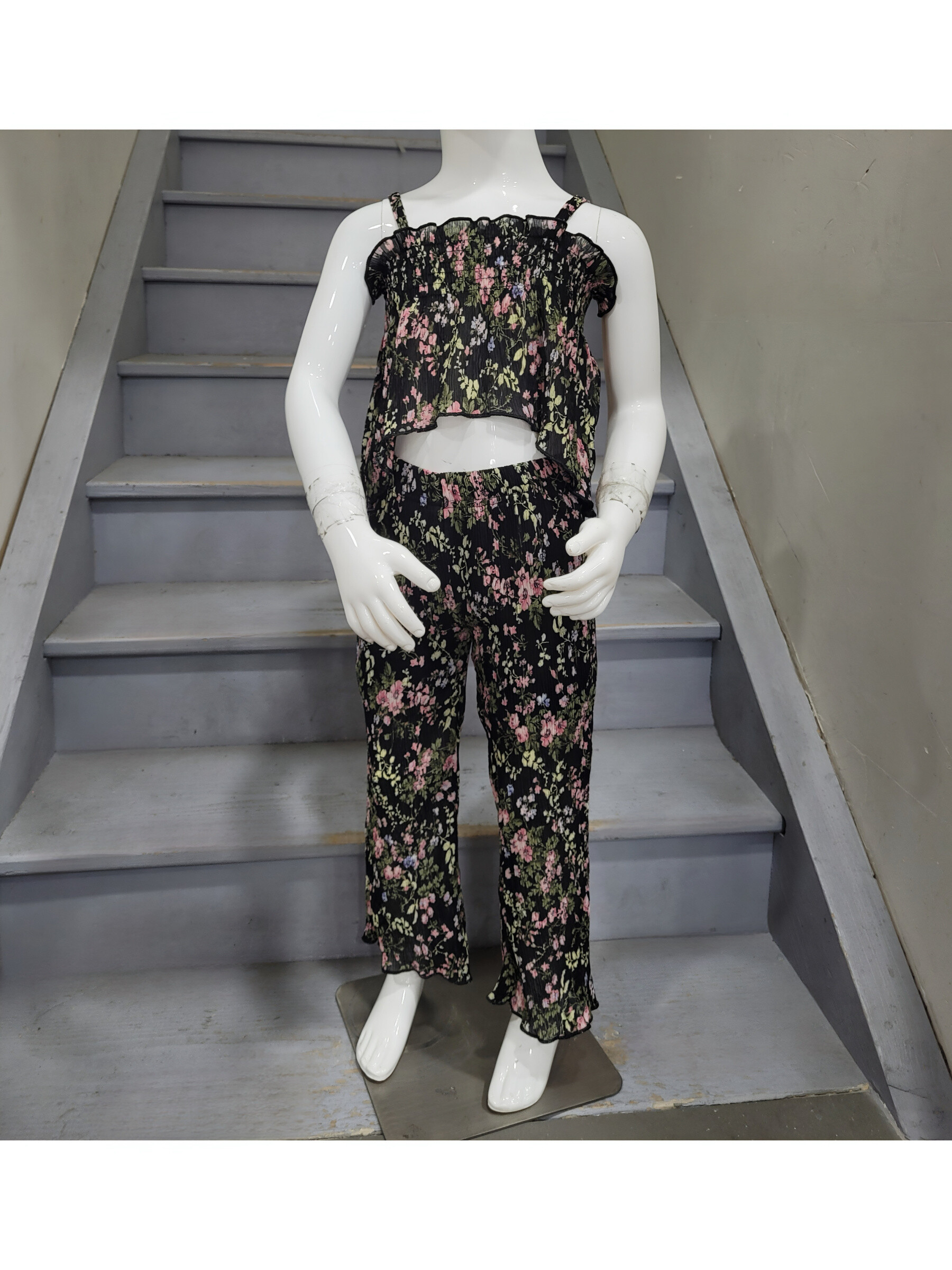 Großhändler Chicaprie - Leichtes Set Für Mädchen Crop Top Mit Dünnen Trägern Und Hose Mit Blumenmuster