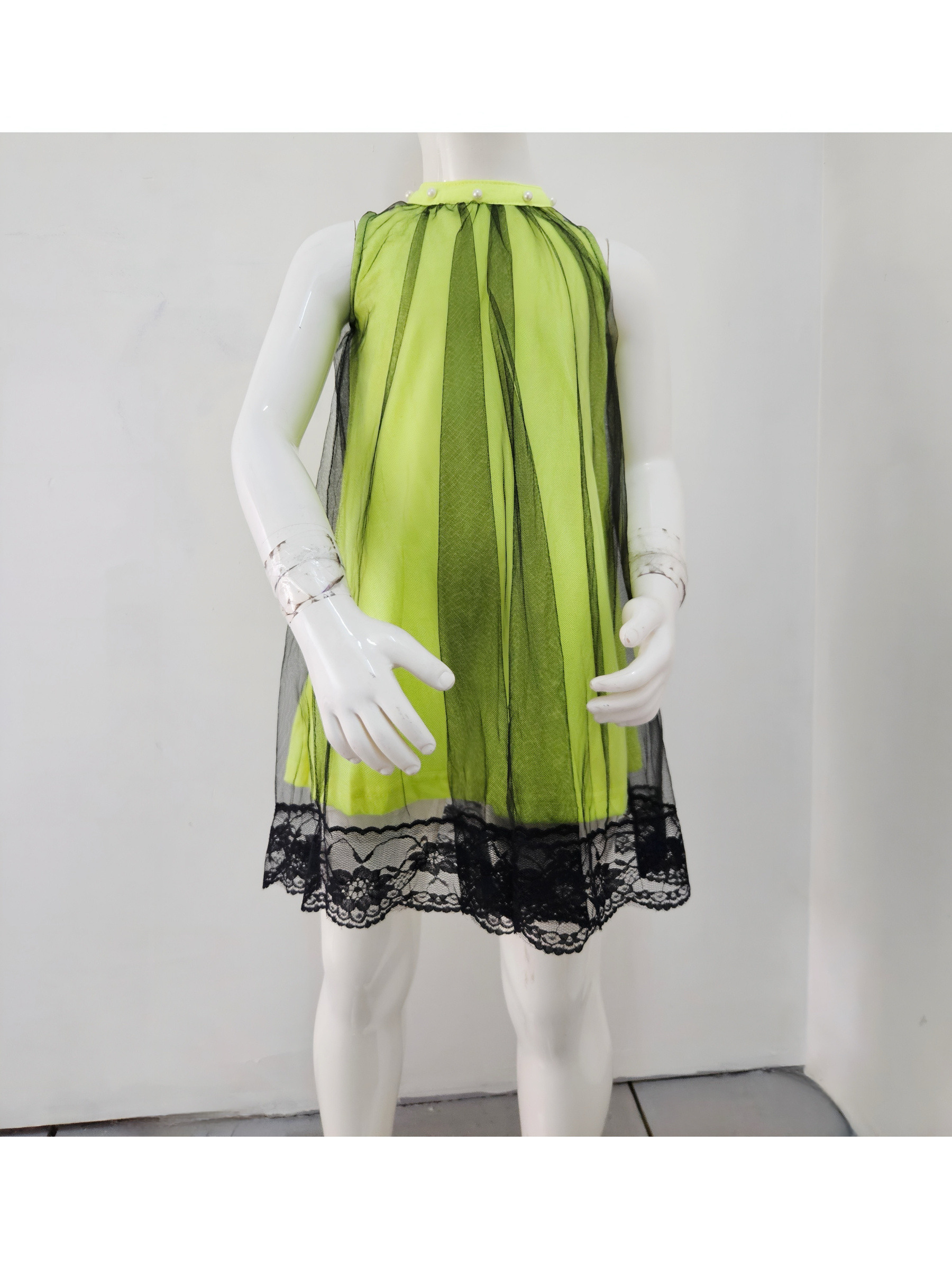 Grossiste Chicaprie - Robe Uni Sans Manche Doublé Avec Voilage Transparent Fluide Fille