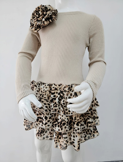 Grossista Chicaprie - Abito Corto per Ragazza con Top a Coste, Dettaglio Floreale e Gonna Plissettata con Stampa Leopardo Grossista Chicaprie - Abito Corto per Ragazza con Top a Coste, Dettaglio Floreale e Gonna Plissettata con Stampa Leopardo