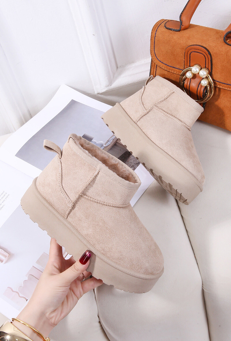 Grossiste Cink Me - Bottines fourrées à semelle plateforme en suédine