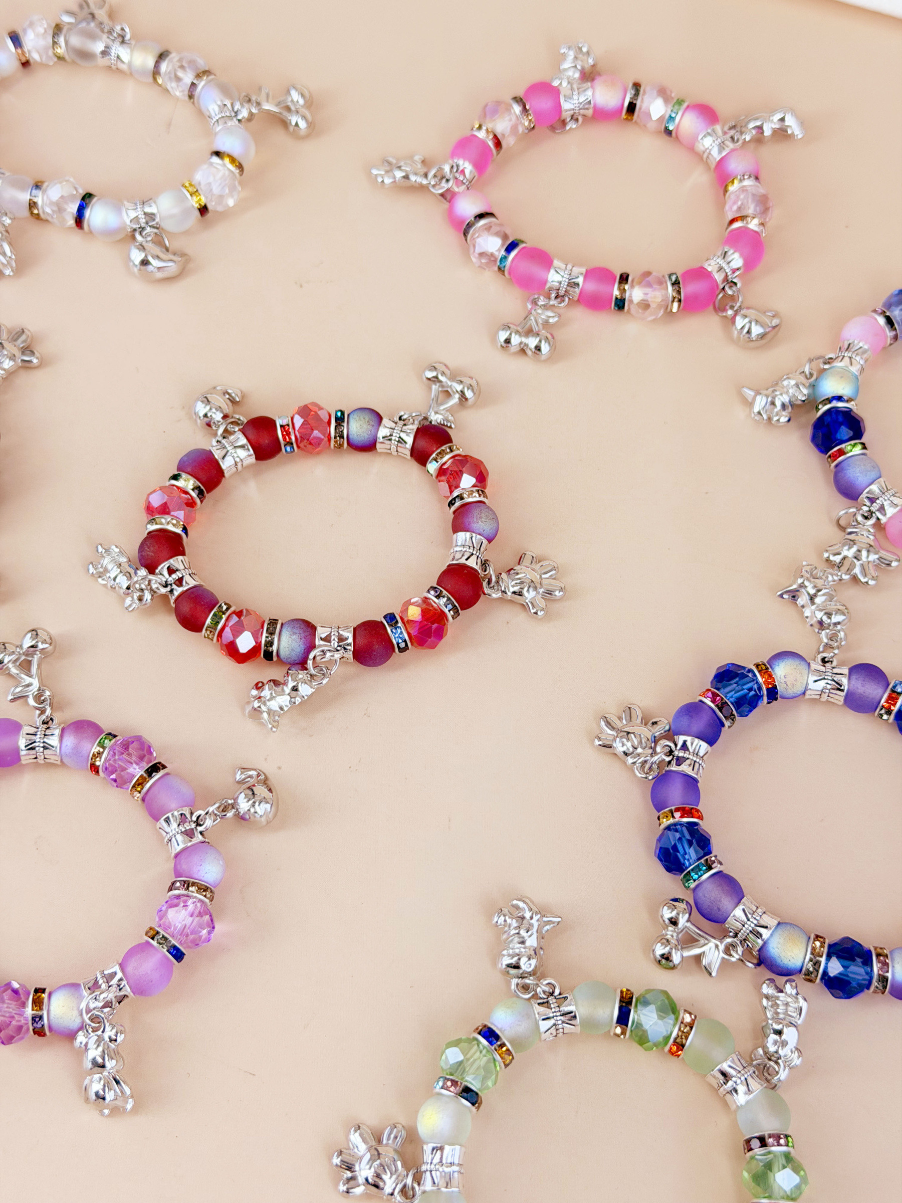Großhändler D Bijoux - Set mit Kinder-Perlenarmbändern