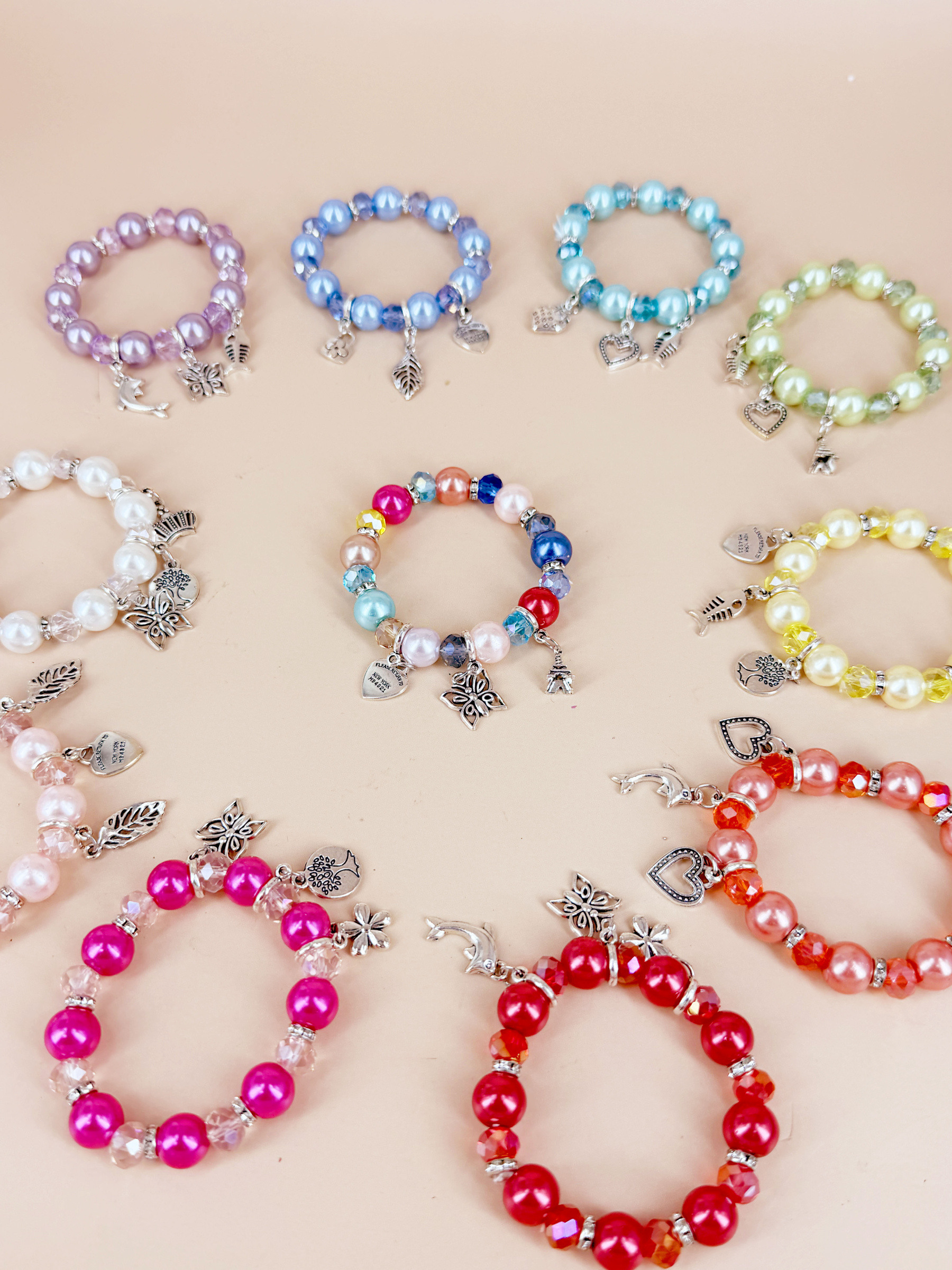 Großhändler D Bijoux - Set aus Perlenarmbändern für Kinder