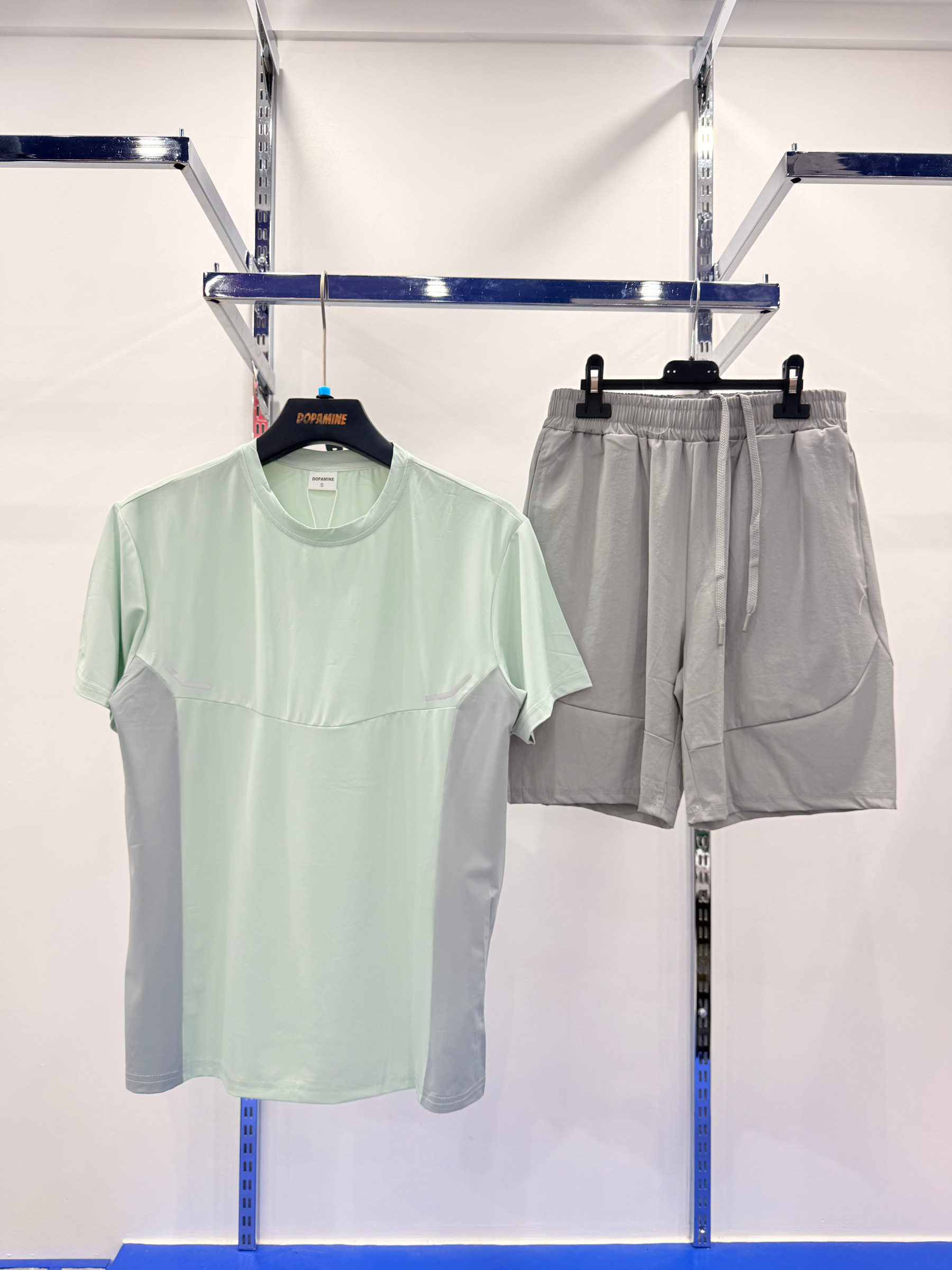Großhändler DOPAMINE - LAUFSET T-SHIRT UND SHORTS