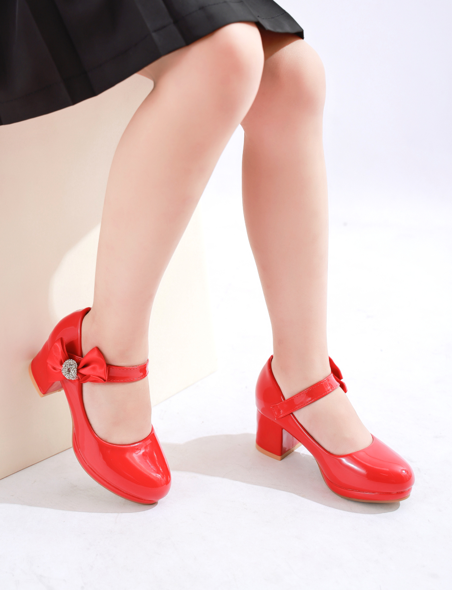 Mayorista Doremi - Tacones con lazo para niñas