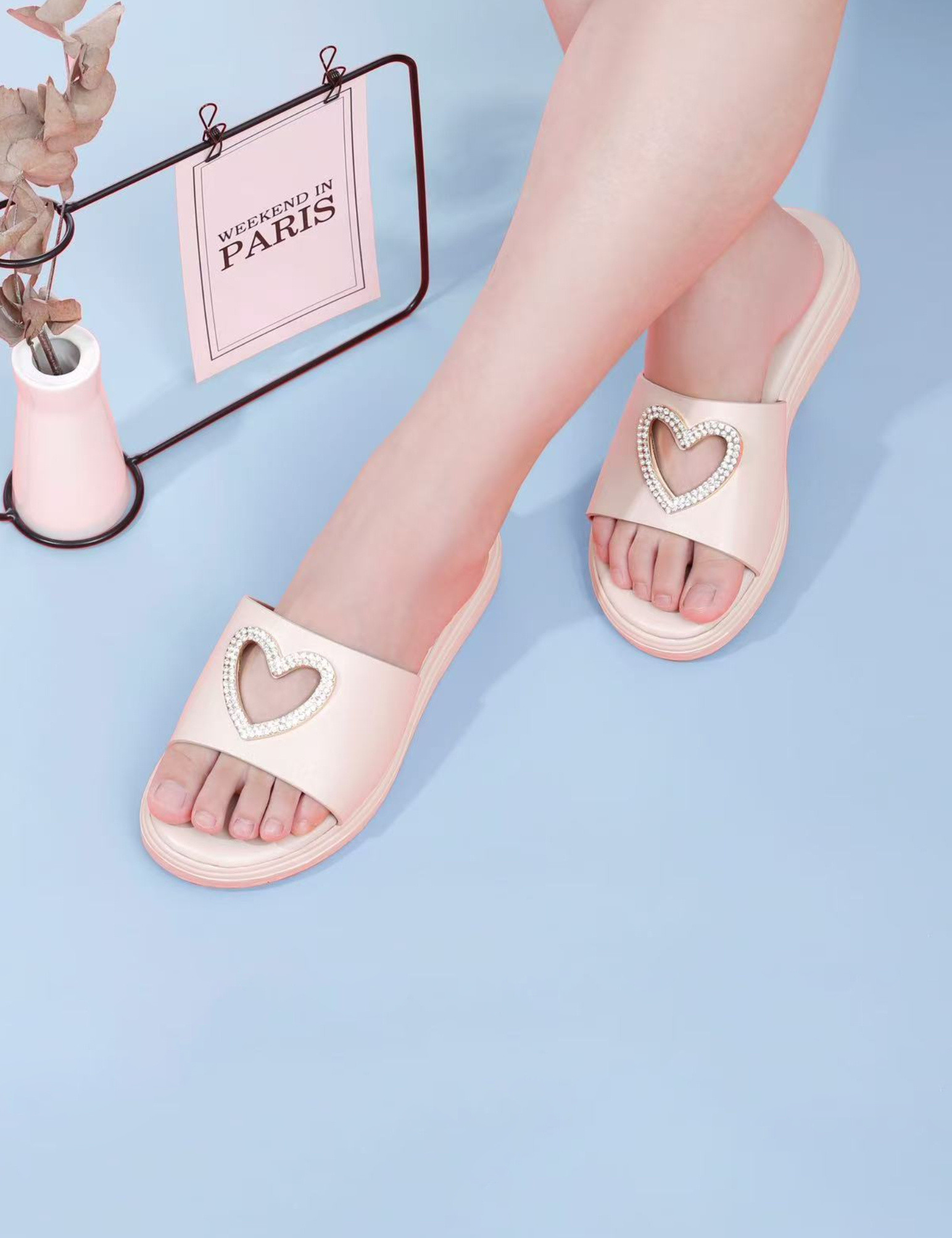 Wholesaler Doremi - Summer wedge mules with rhinestones heart for kids