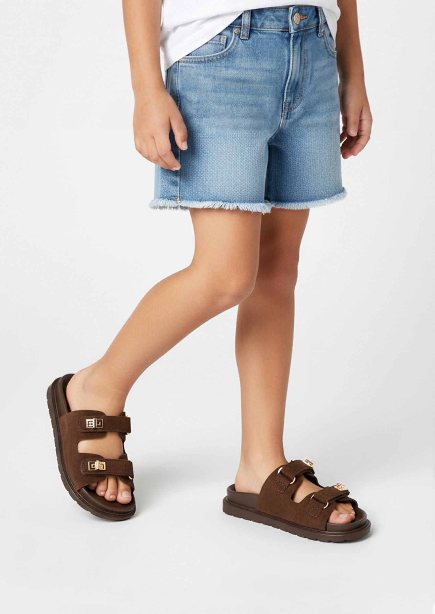 Grossiste Doremi - Mules claquettes été à boucles velcro pour enfants