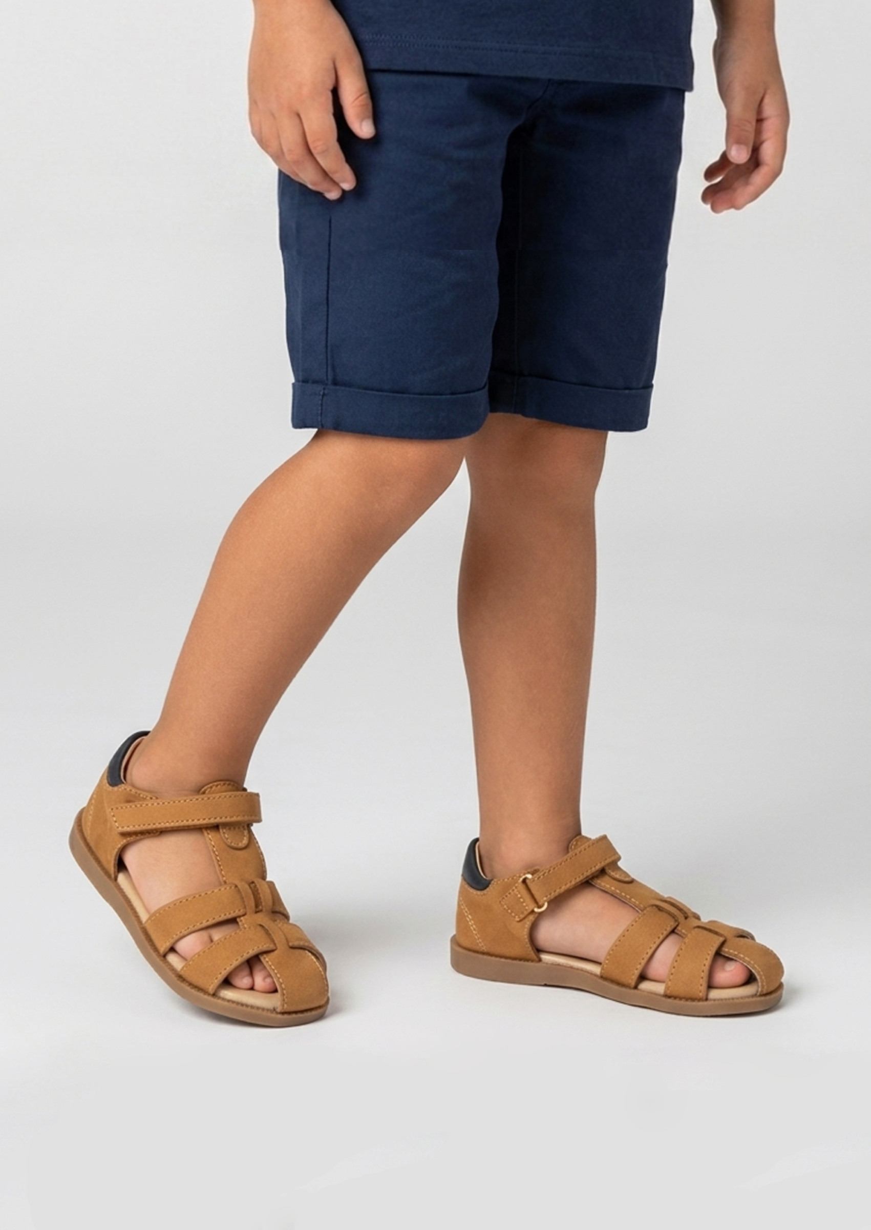 Großhändler Doremi - Kindersommersandalen mit Klettverschluss