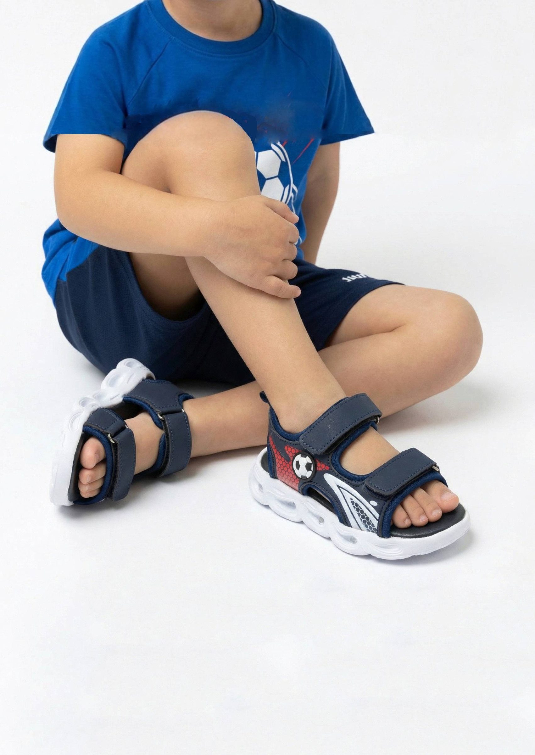 Wholesaler Doremi - Bright summer sandals for kids with velcro