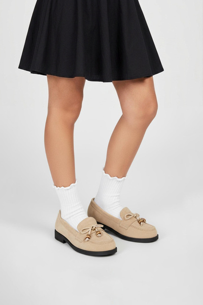 Grossiste Doremi - Mocassins effet suède à nœud perles enfants Grossiste Doremi - Mocassins effet suède à nœud perles enfants