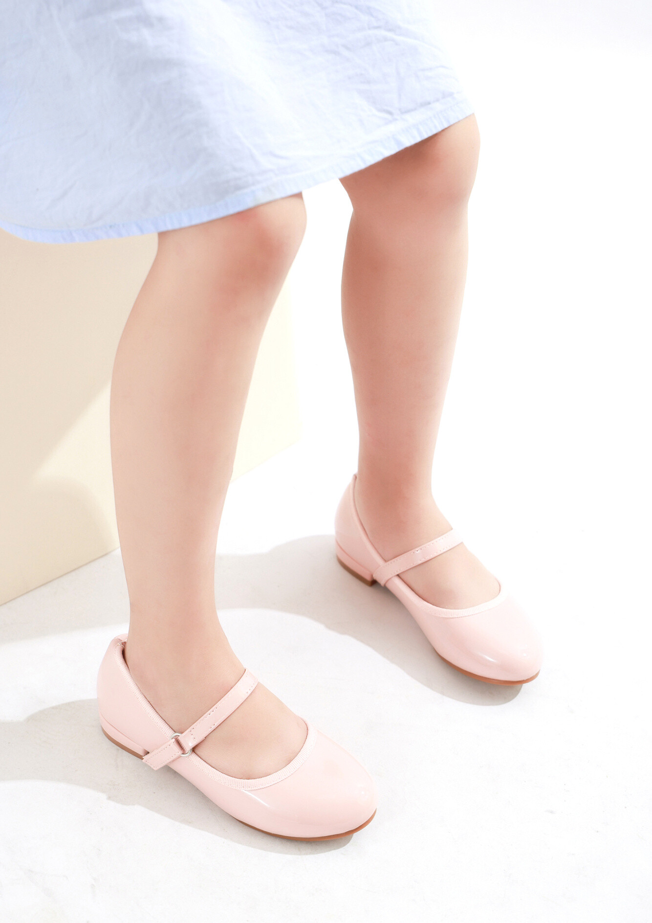 Grossiste Doremi - Ballerines Mary Jane filles à bride velcro