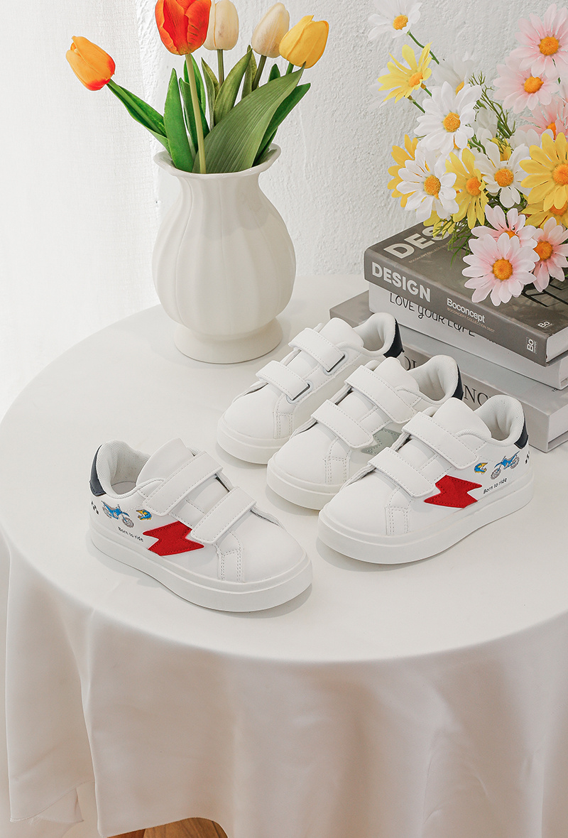 Wholesaler EMAGINE (Rock and Joy) - BOYS' SNEAKERS WITH PATTERN AND DOUBLE VELCRO