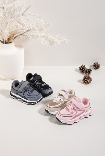 Grossiste EMAGINE (Rock and Joy) - Chaussure pour fille et garçon avec scratch Grossiste EMAGINE (Rock and Joy) - Chaussure pour fille et garçon avec scratch