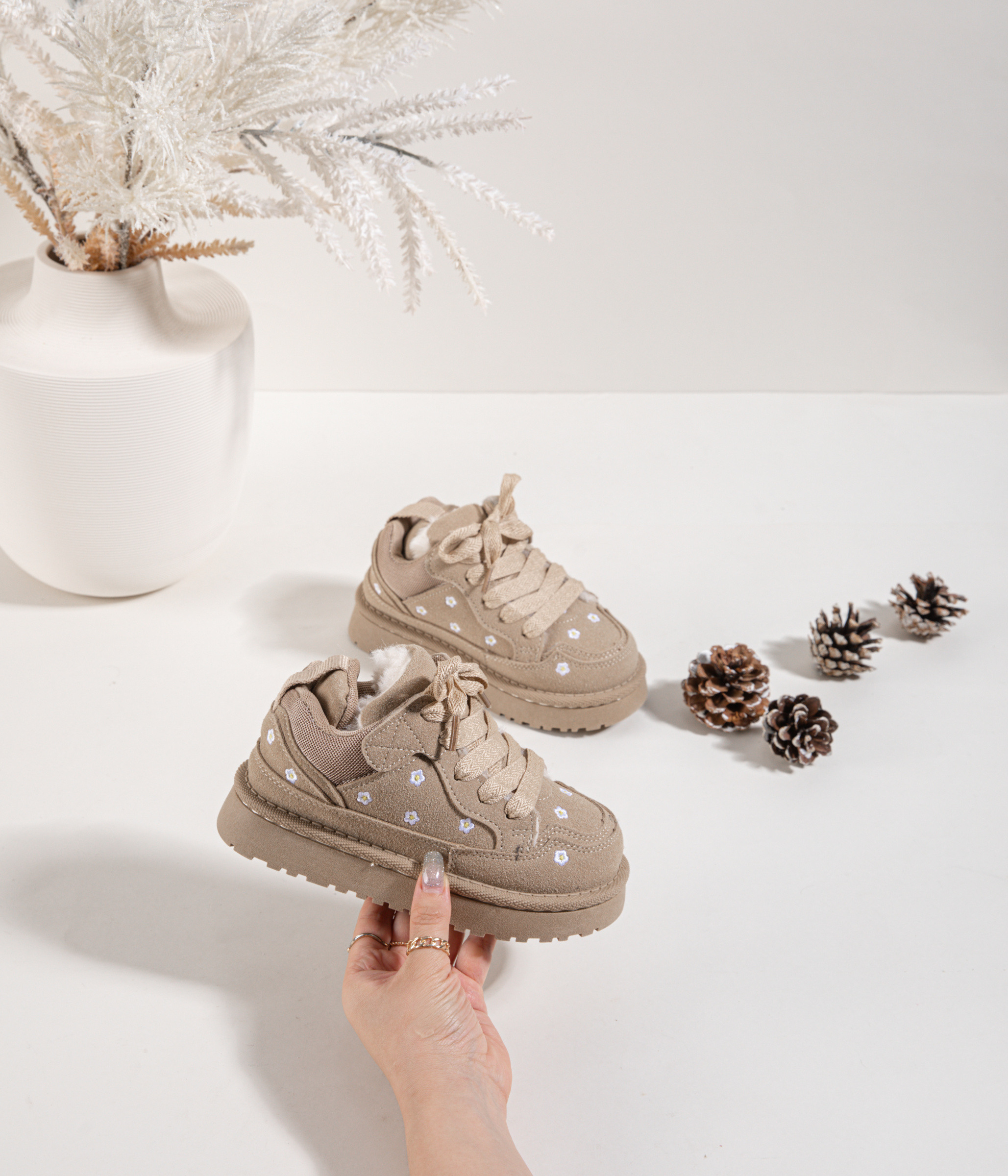 Mayorista EMAGINE (Rock and Joy) - ZAPATILLAS FORRADAS PARA NIÑA