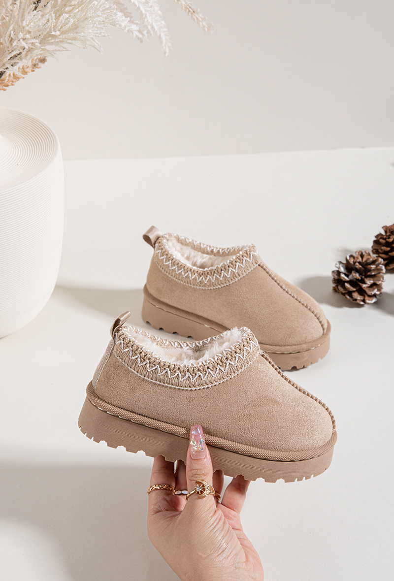 Wholesaler EMAGINE (Rock and Joy) - Embroidered Ankle Boots