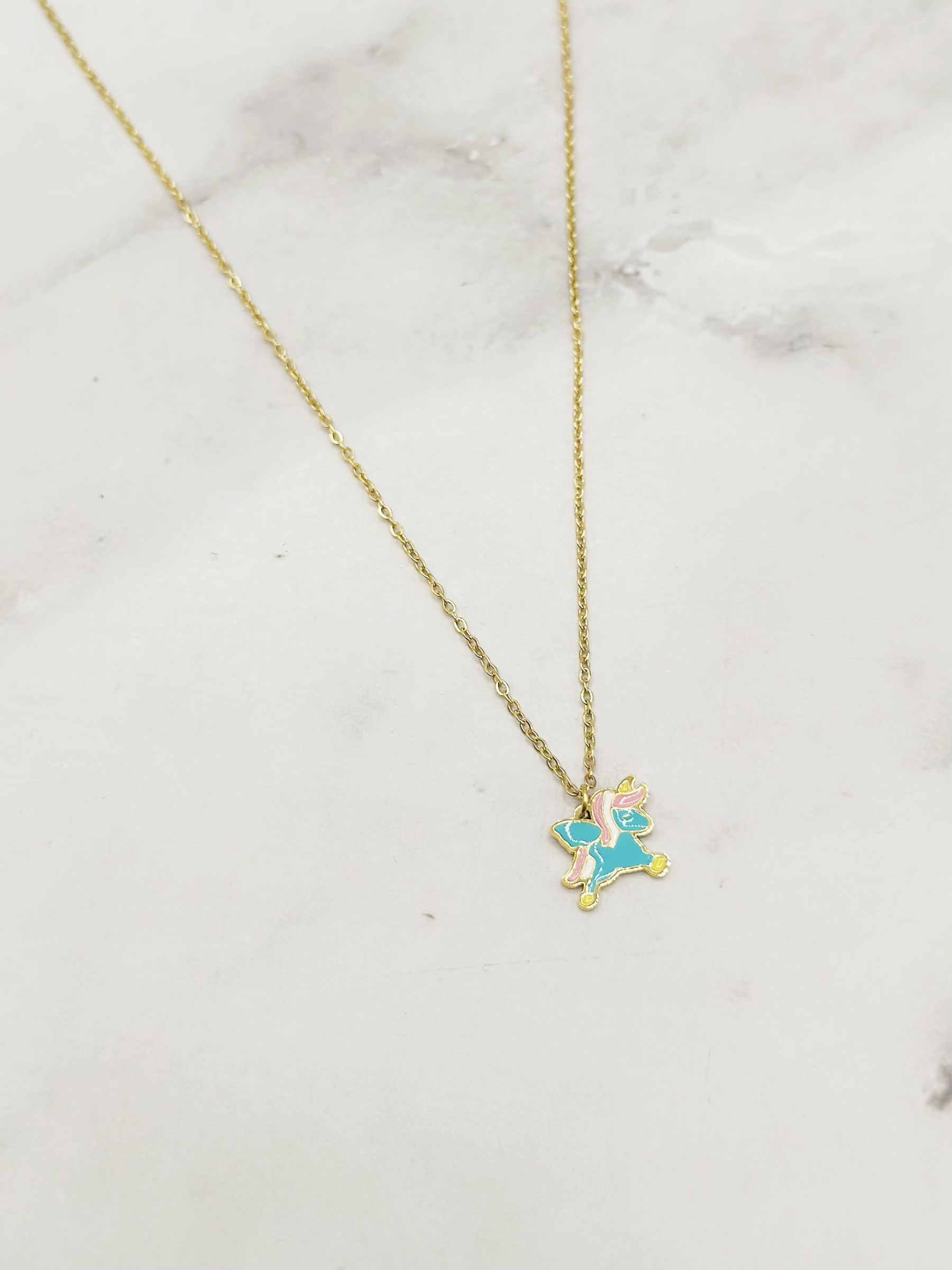 Grossiste Emily - Collier enfant en acier inoxydable doré émaillé Licorne