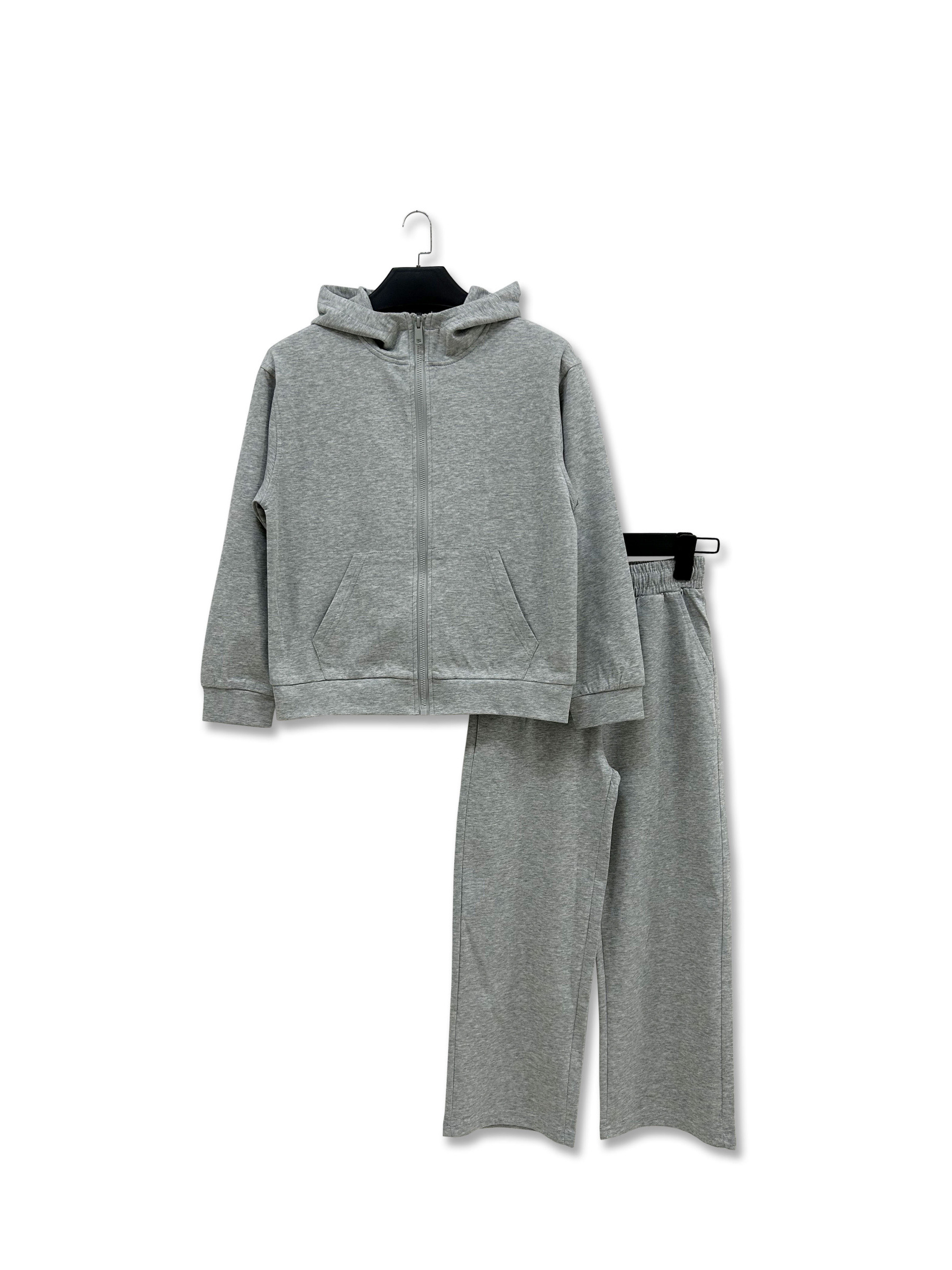 Wholesaler FB COMPANY - Boys' tracksuit set