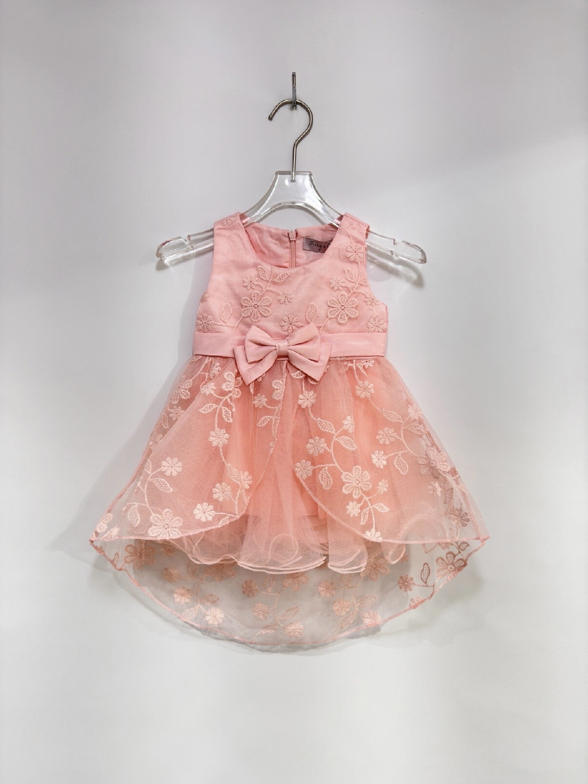 Grossiste Fiona & Co - Robe bébé avec volants motif fleurs