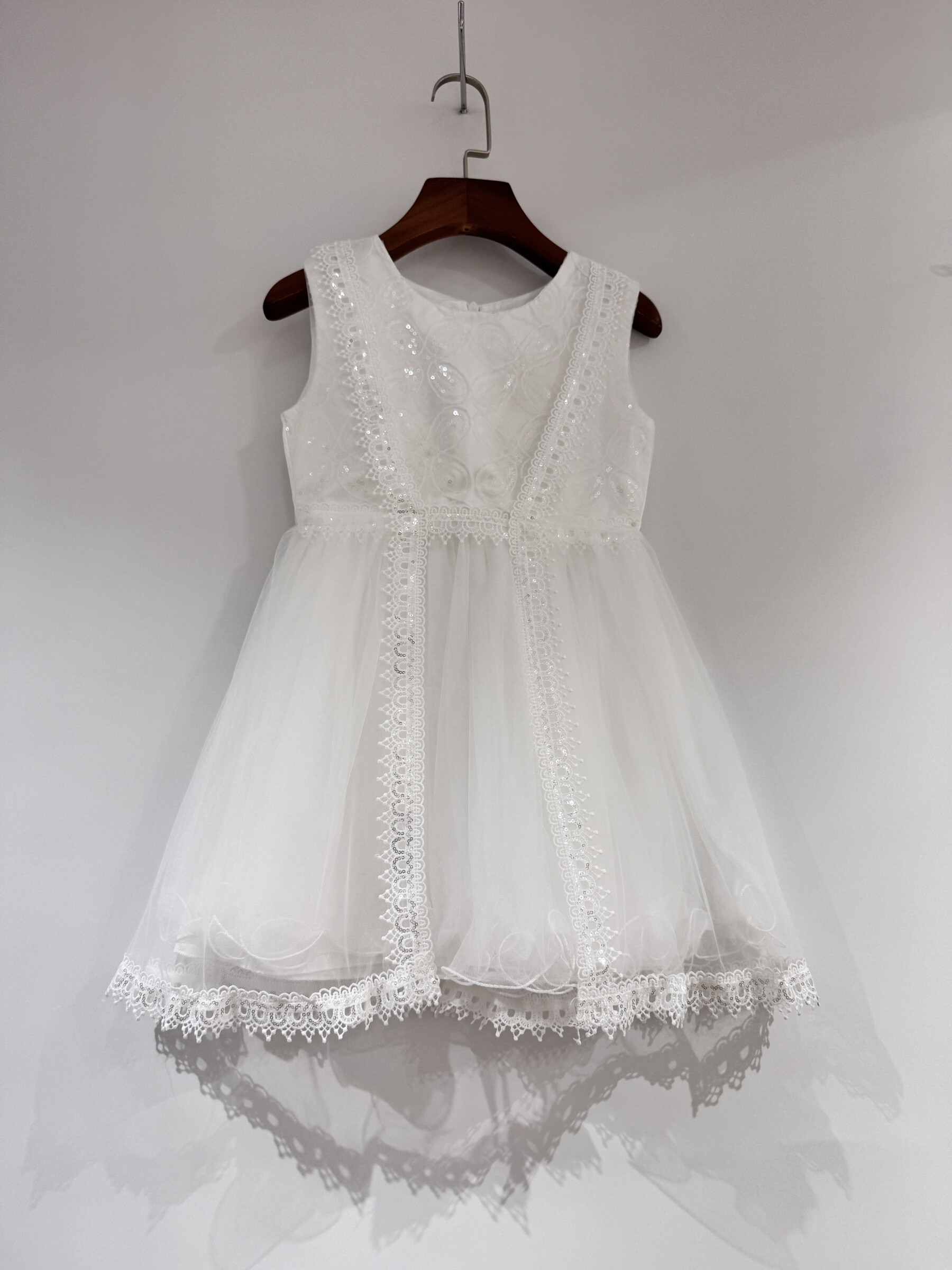 Grossiste Fiona & Co - Robe fleurs avec volants
