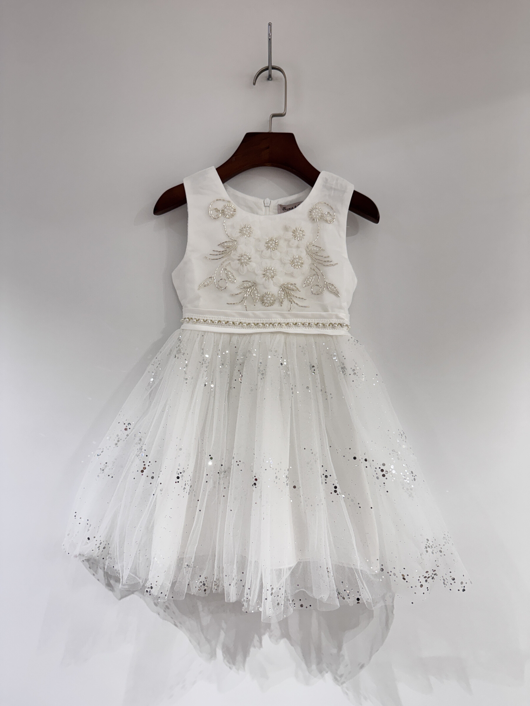 Grossiste Fiona & Co - Robe en tulle à paillette motif fleurs