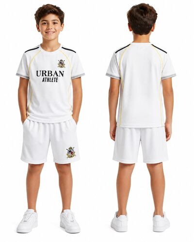 Grossiste Free Star - Ensemble de football enfant blanc Grossiste Free Star - Ensemble de football enfant blanc
