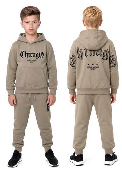 Grossiste Free Star - Ensemble de survêtement enfant Chicago Grossiste Free Star - Ensemble de survêtement enfant Chicago