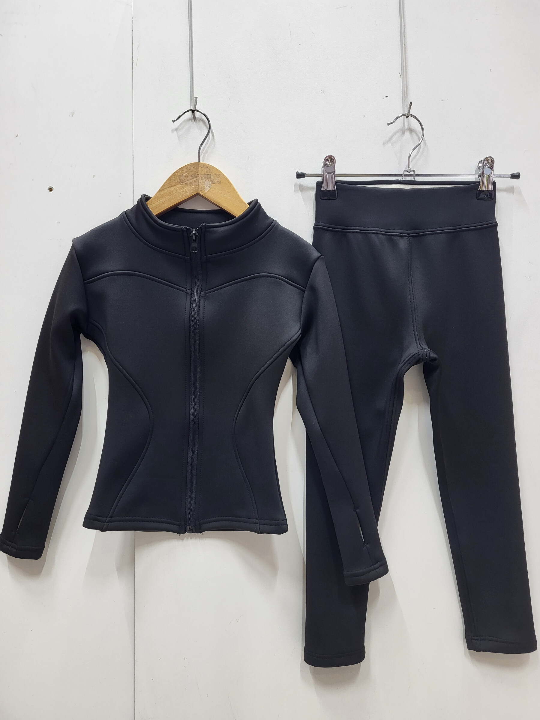 Großhändler Grasstar - YOGA-OUTFIT-SET