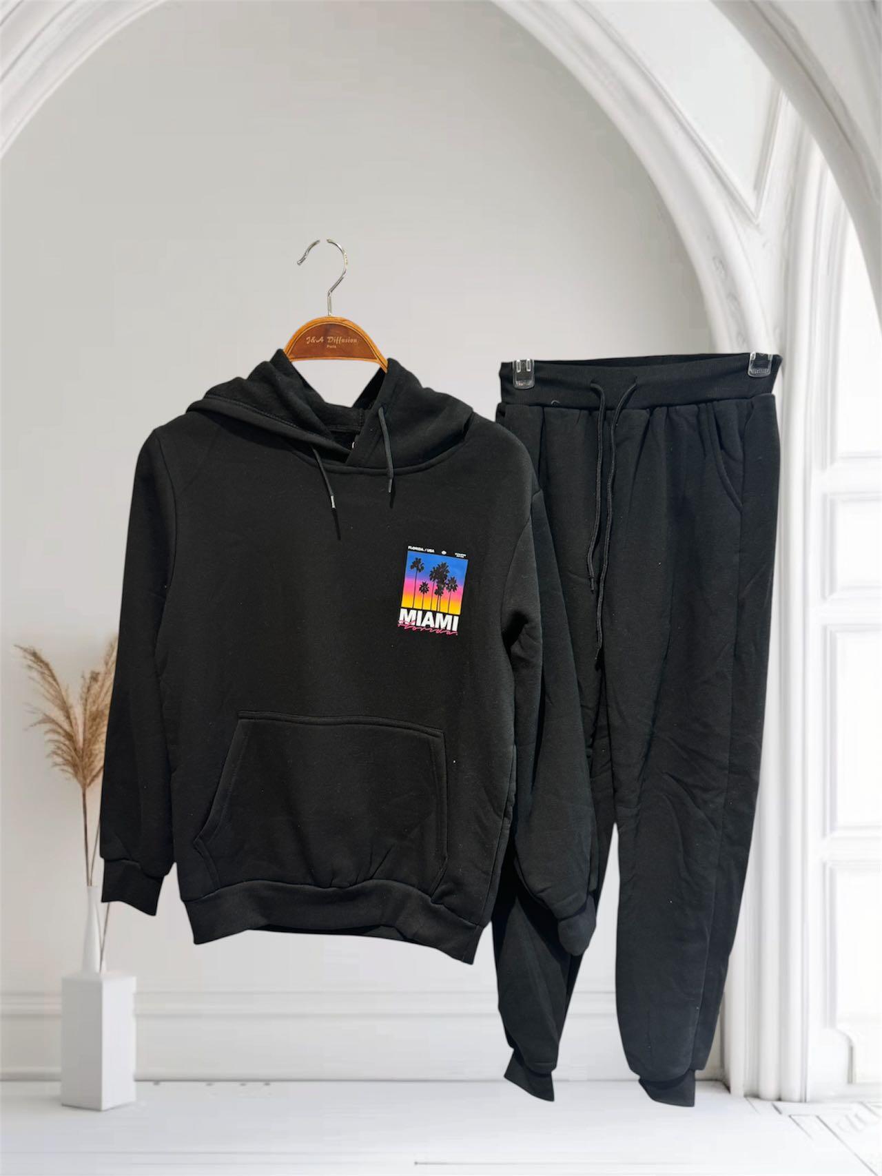 Großhändler HJA diffusion - bedrucktes Pullover- und Jogging-Set