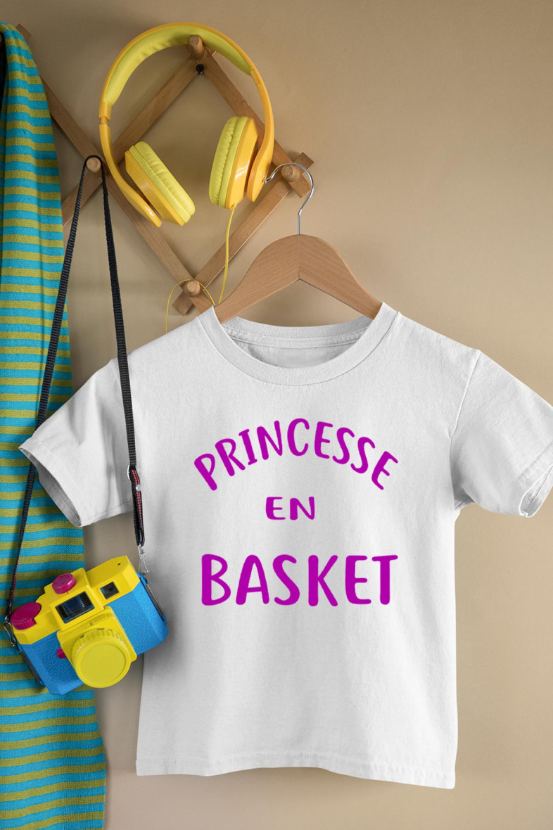 Grossista I.A.L.D FRANCE - T-shirt Ragazza | Principessa in sneakers