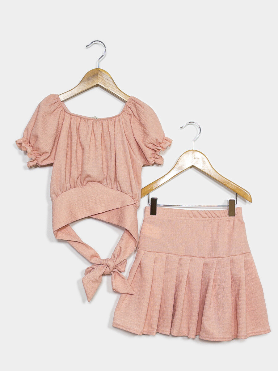 Wholesaler IDEAL OUTFIT - Top set costs with knot and pleated skirt