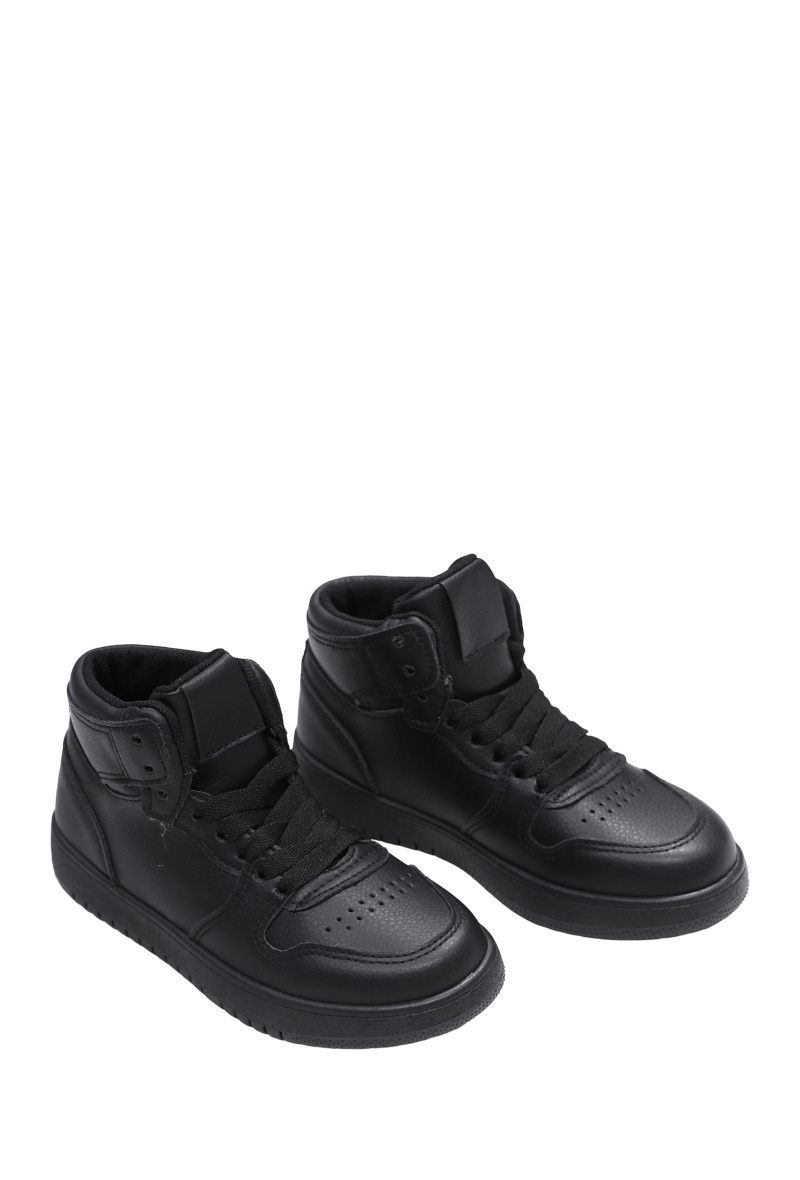 Wholesaler JM.DIAMANT - High top trainers