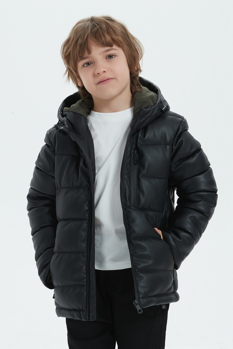 Wholesaler KYMAXX - Children's satin faux leather down jacket, warm and water-repellent