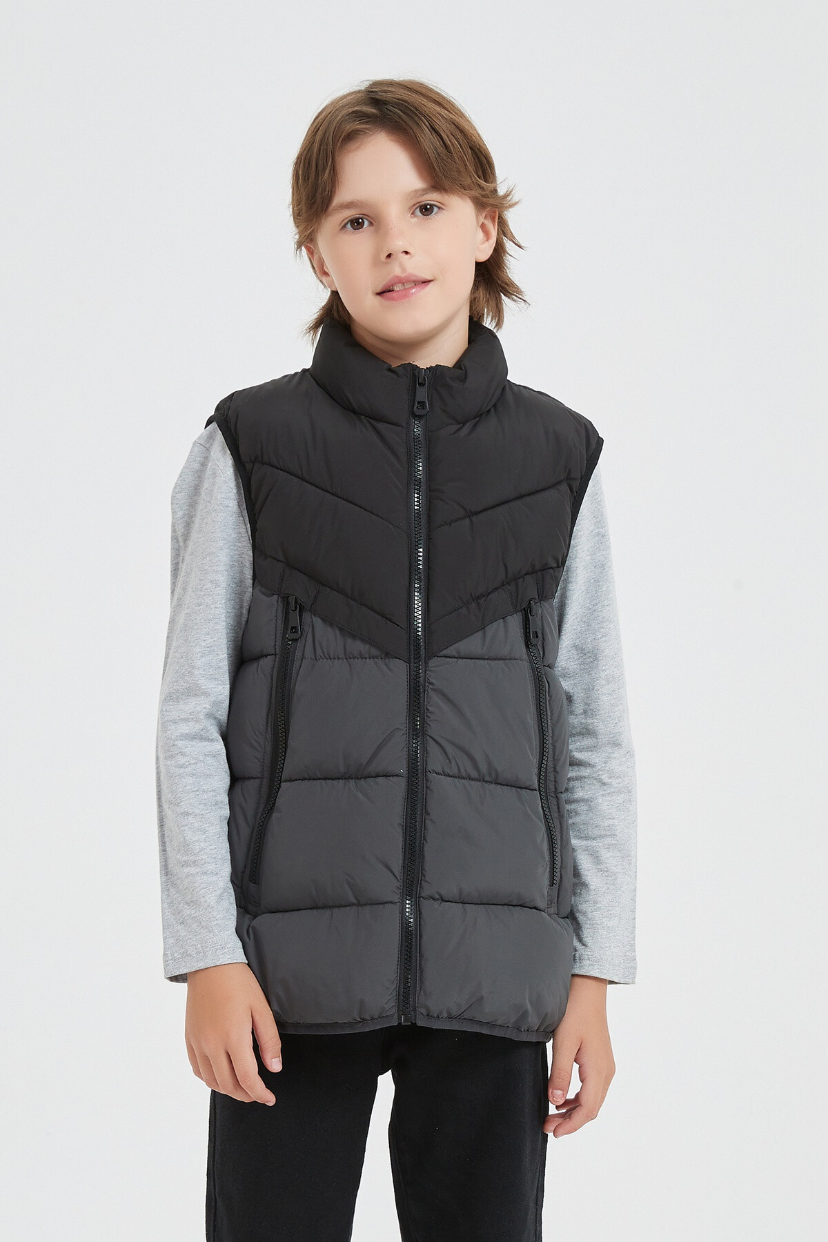 Wholesaler KYMAXX - Children's two-tone sleeveless down jacket with hood
