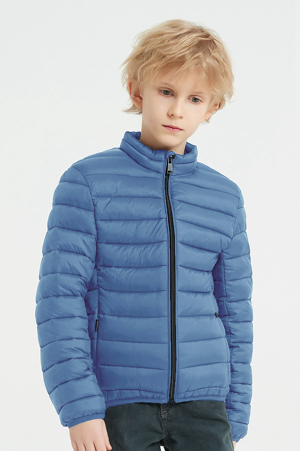 Wholesaler KYMAXX - Children's lightweight plain long-sleeved down jacket without hood