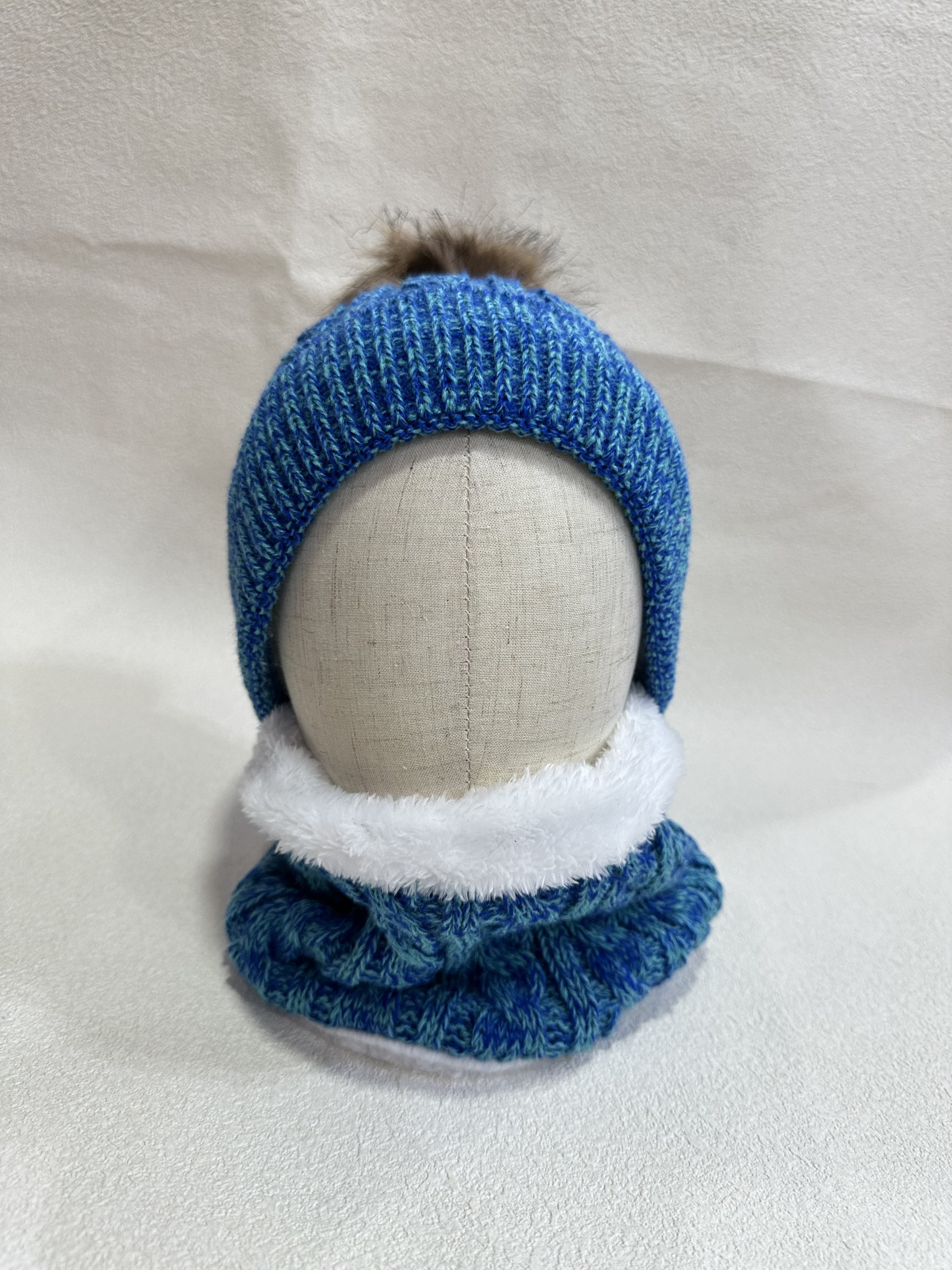 Wholesaler LEXA PLUS - Hat and neck warmer set