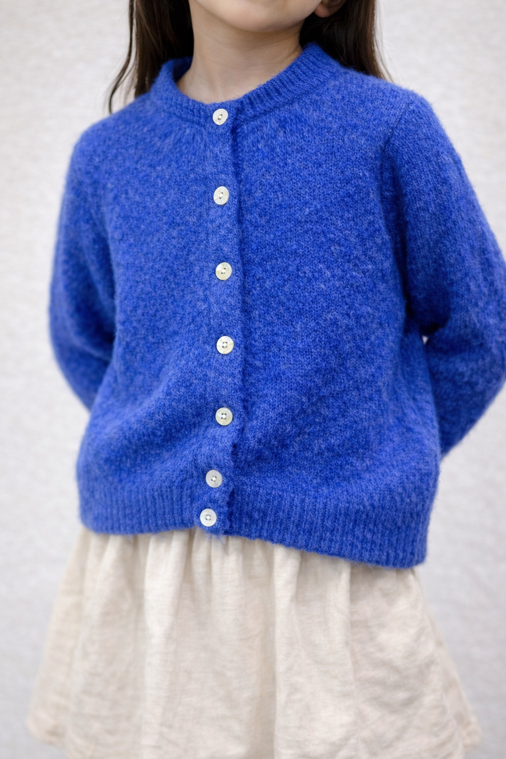 Grossiste Little April - Pull uni avec maille douce et confortable.