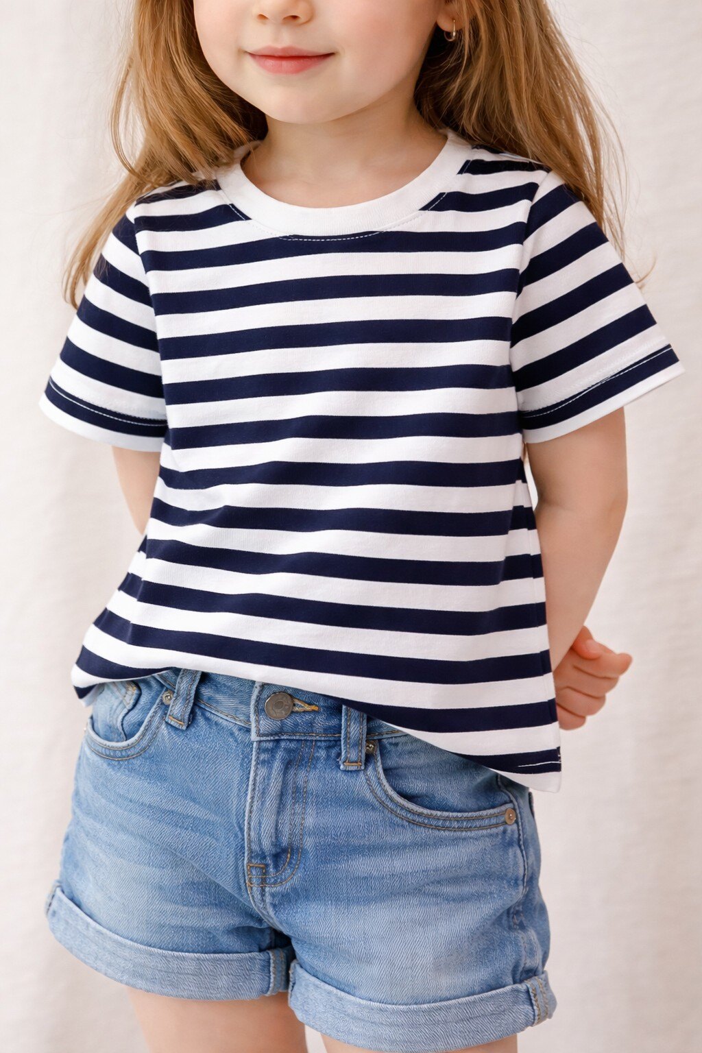 Großhändler Little April - Gestreiftes Matrosen-T-Shirt – Gerader Schnitt. (kurzes Crop-Style T-Shirt)