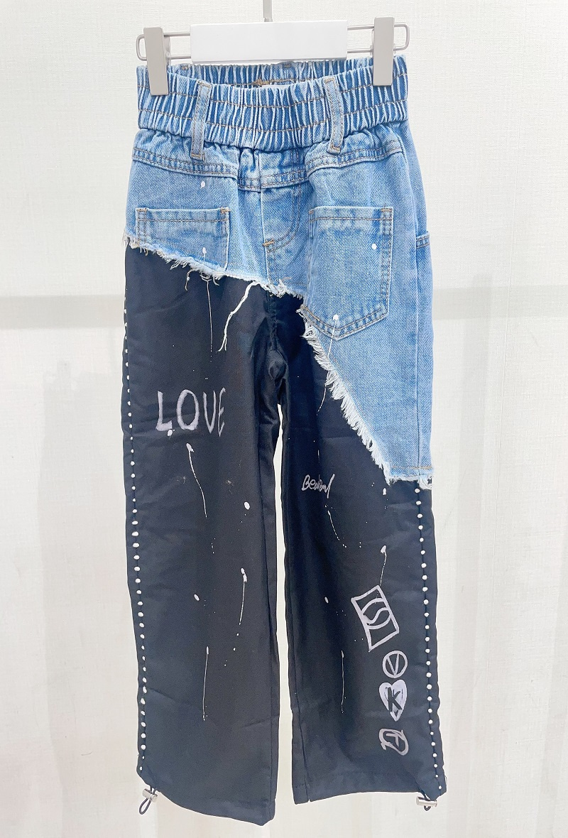 Grossista LOEVIA - Jeans da ragazza in due materiali