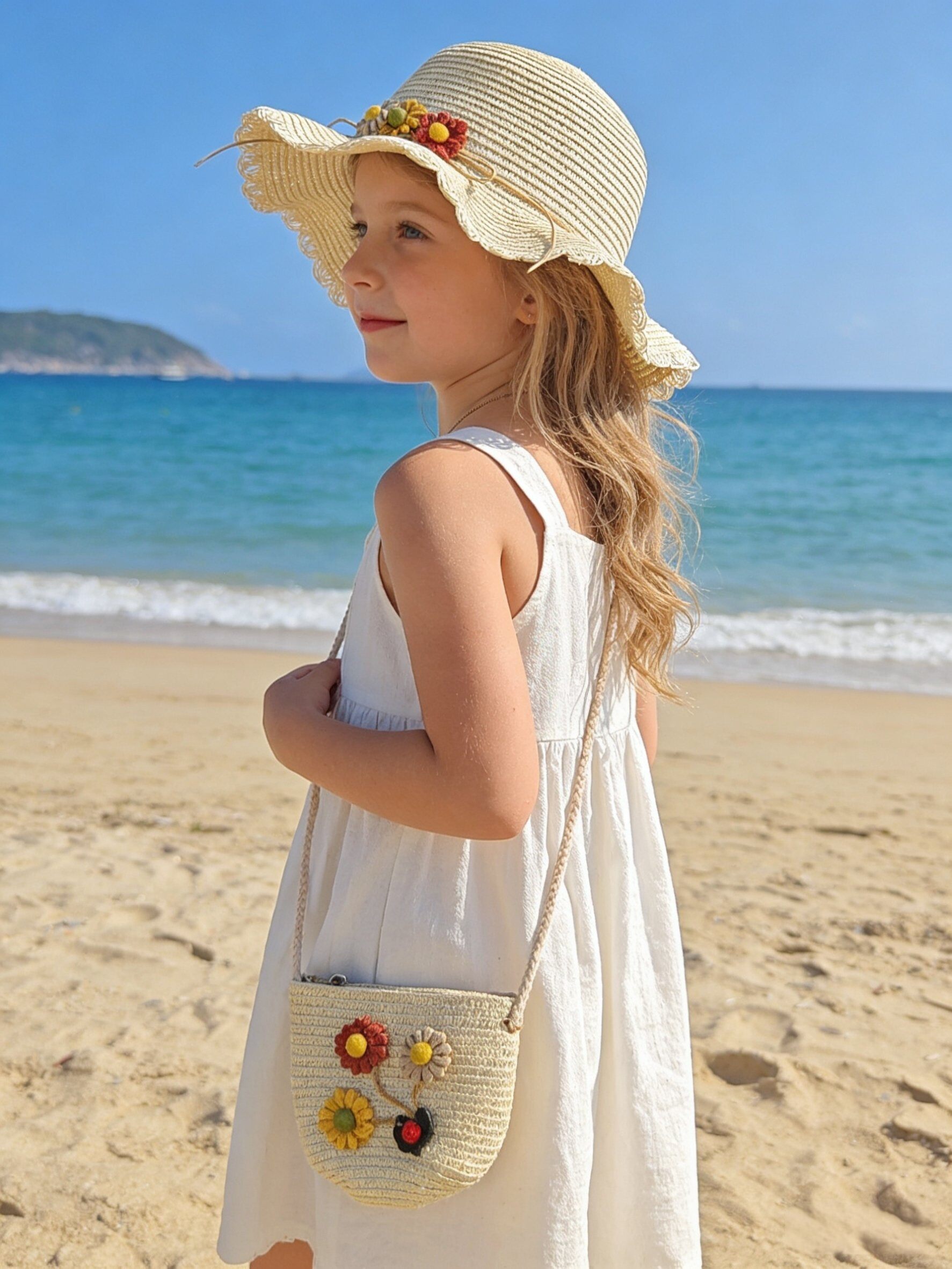 Grossiste M&P Accessoires - Set chapeau de paille fille et sac avec fleur et coccinelle