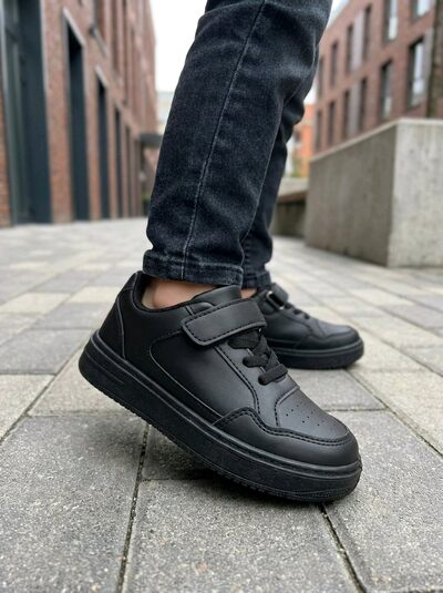 Grossiste mikelo - Sneakers enfants Grossiste mikelo - Sneakers enfants