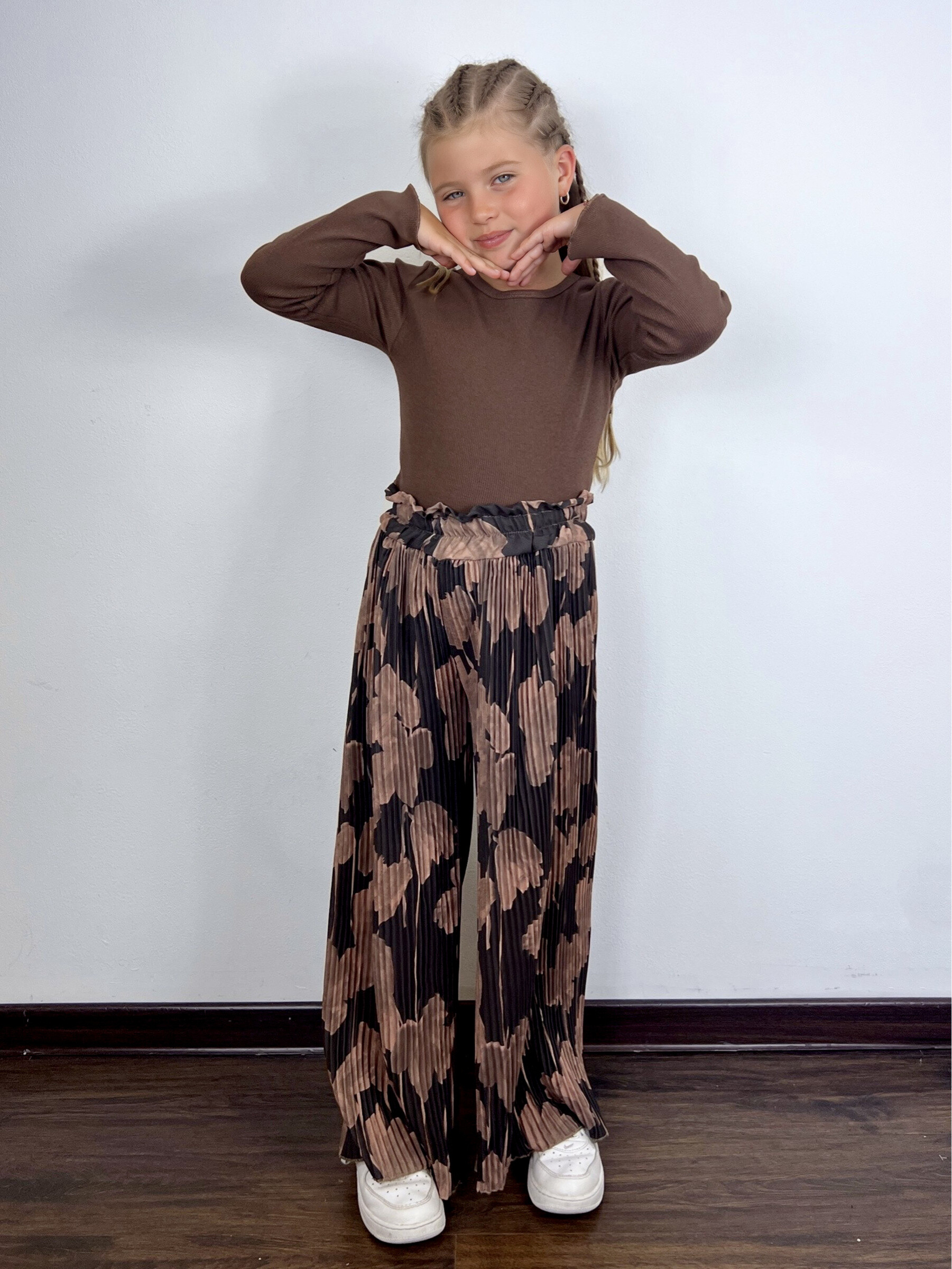 Grossiste Mini Mignon Paris - Ensemble t-shirt en coton et pantalon ample fleuri pour fille