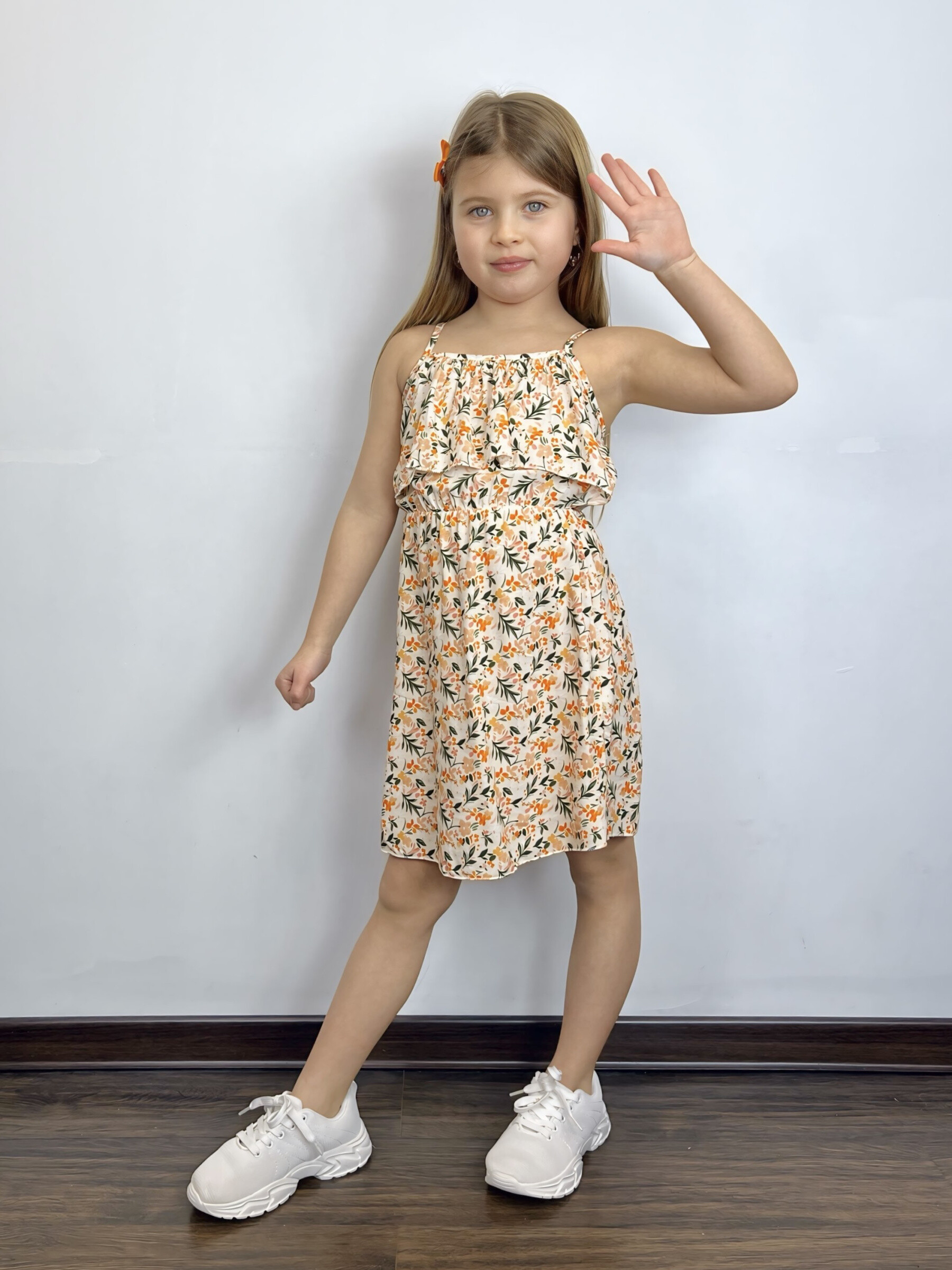 Mayorista Mini Mignon Paris - Vestido floral de tirantes y volantes para niña