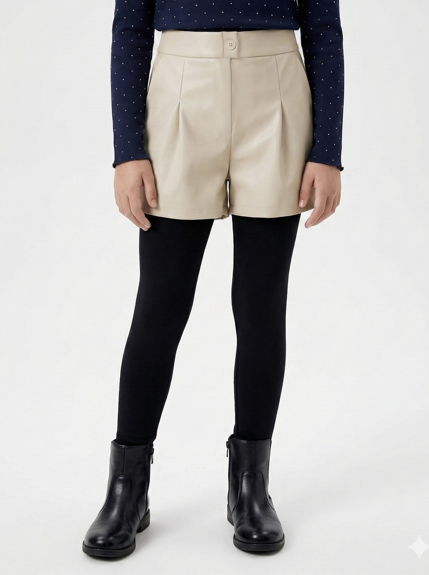 Grossiste Mini Mignon Paris - Short en simili cuir pour fille