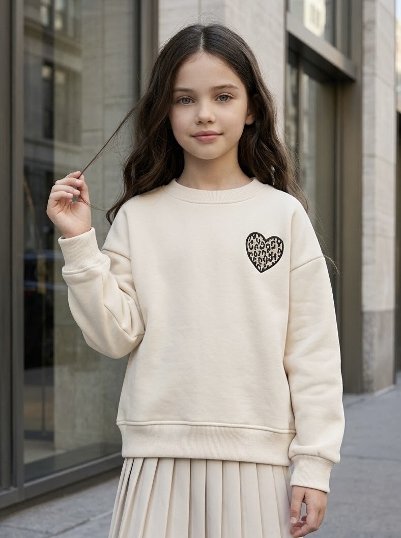 Grossiste Mini Mignon Paris - Sweat épais avec cœur brodé léopard pour fille