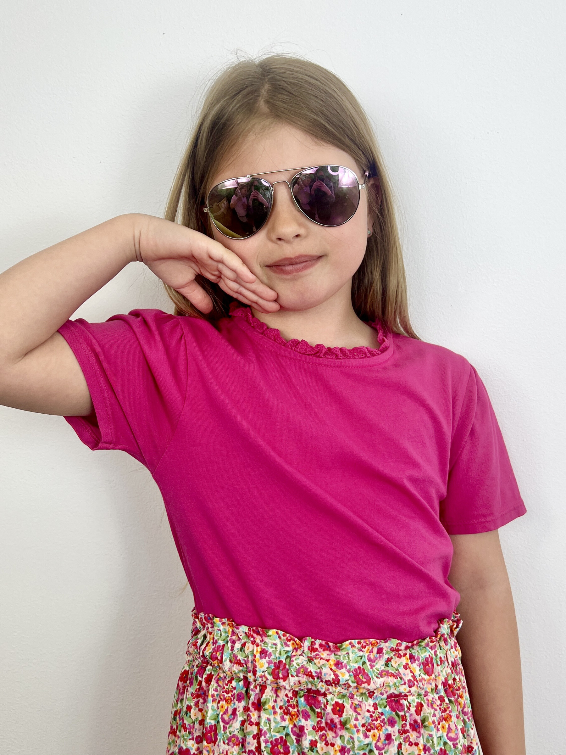 Grossiste Mini Mignon Paris - T-shirt doux en coton et avec encolure en dentelle pour fille